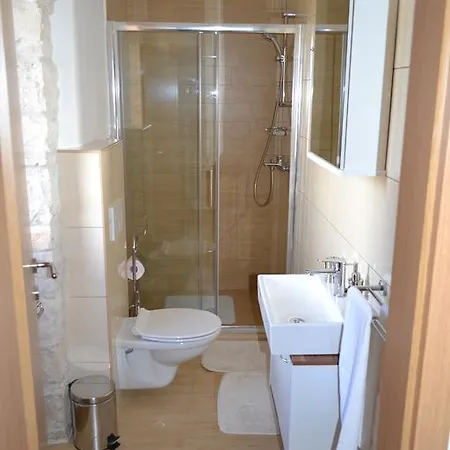 Guesthouse Bale بيت ضيافة 4*